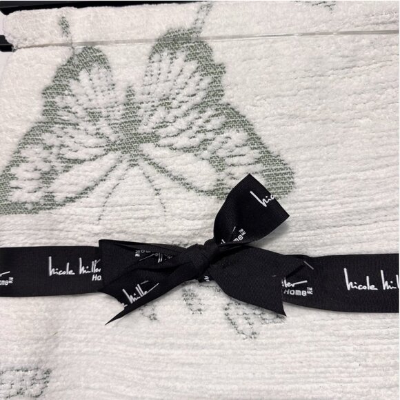 Nicole Miller Green Butterfly Chenille Throw Blanket Oversized Ivory Tassels NEW - Picture 6 of 6